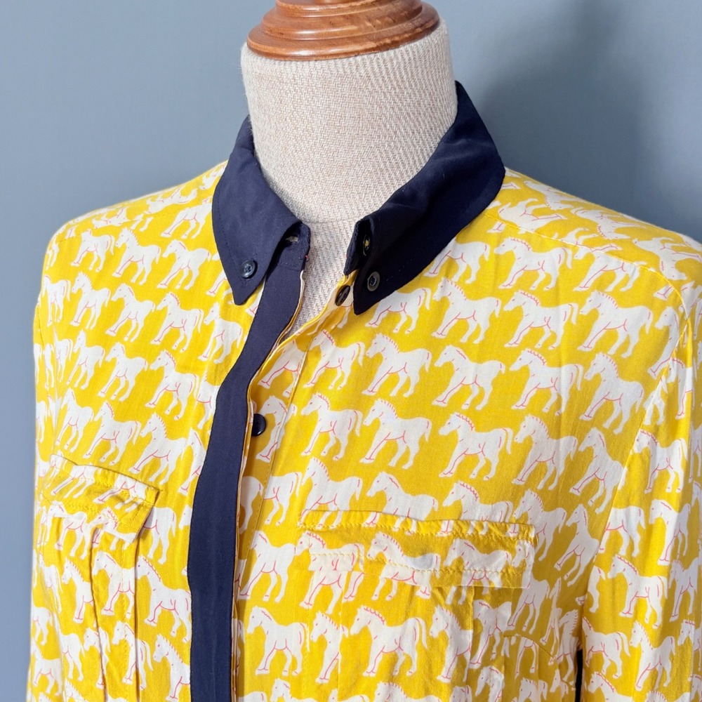 Maeve Anthropologie Horse Print Blouse | Size 2 | Yellow Navy Blue